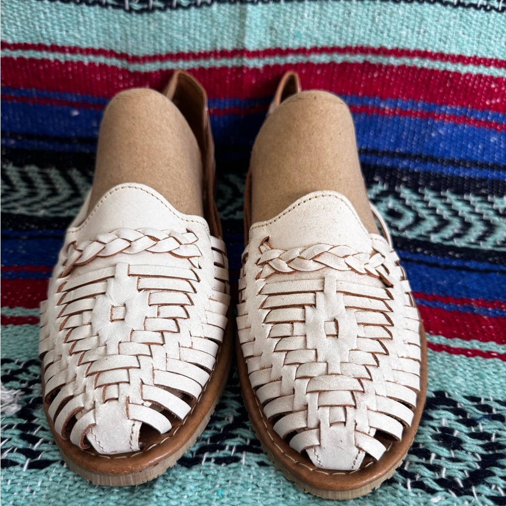 Women’s White leather huaraches - Picture 4 of 8